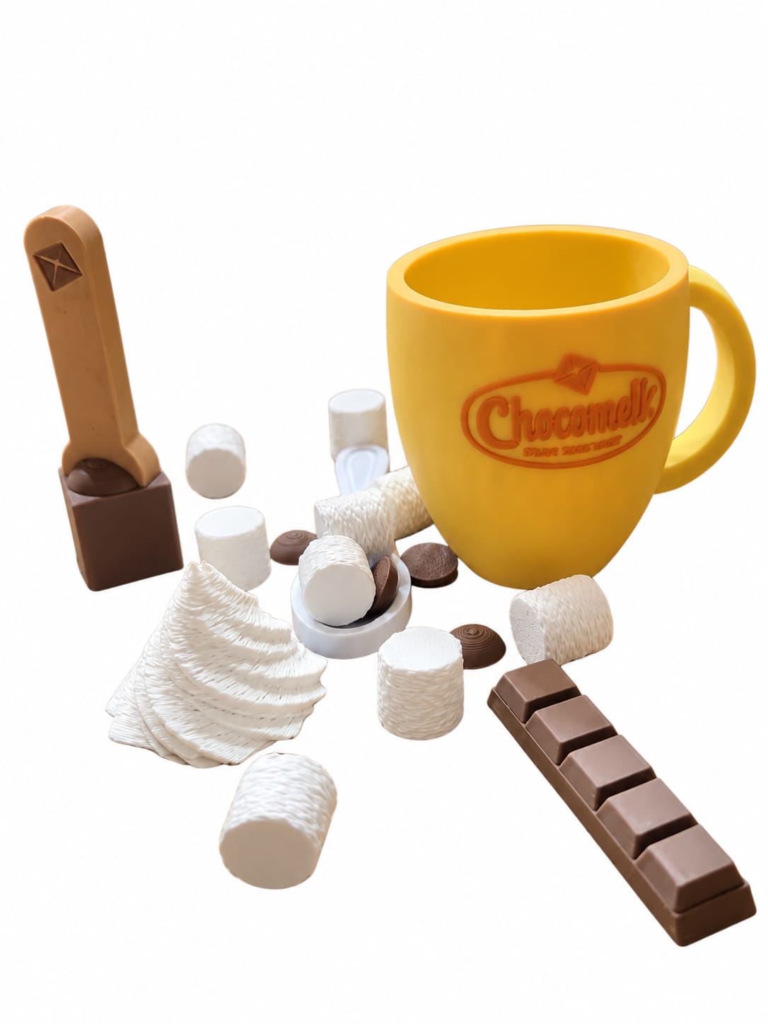 Verbeeldend speelgoed chocomelk maken met slagroom, lepel en chocoladereepje voor kinderen vanaf 3 jaar